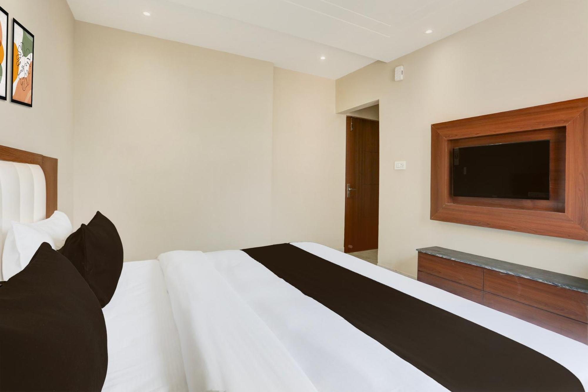 Super Townhouse Taj Nagri Phase 2 Formerly Grand Rivera Tājganj Екстериор снимка
